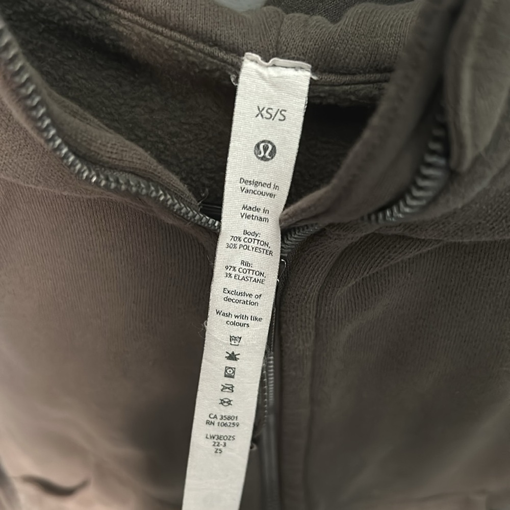 Lululemon Full Zip Scuba - Picture 3 of 3